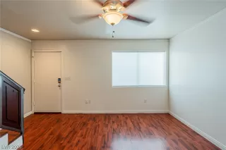 Photo #2: 2318987 Listing 