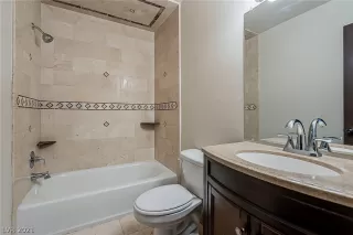 Photo #3: 2318987 Listing 