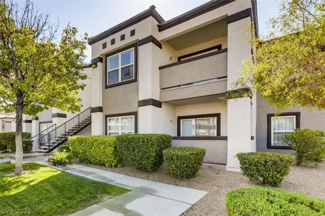 MLS: 2318996 Condo For Sale