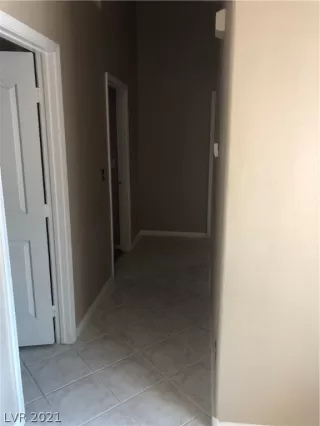 Photo #3: 2319016 Listing