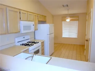 Photo #1: 2319037 Listing