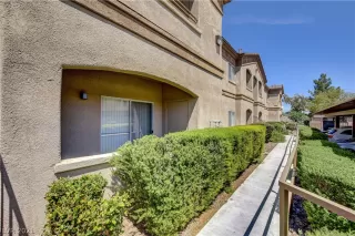 Photo #2: 2319062 Listing