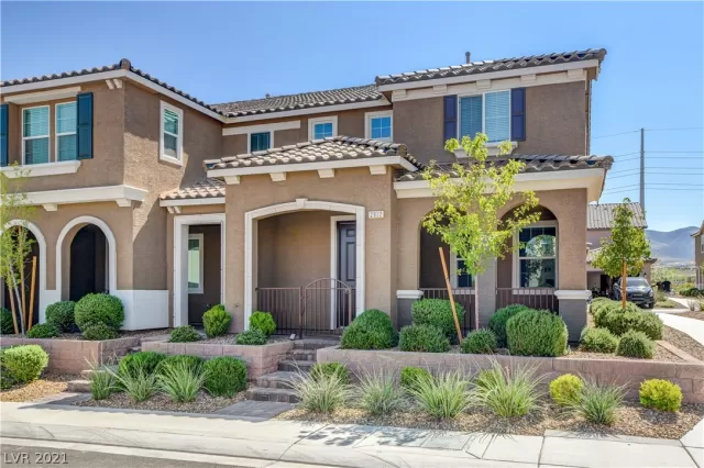 MLS: 2319066 Condo For Sale