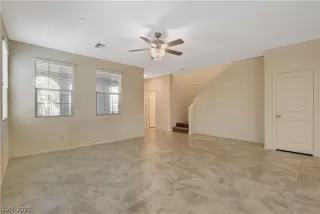 Photo #5: 2319066 Listing 