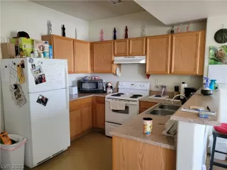 Photo #4: 2319074 Listing