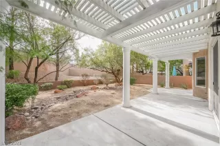 Photo #2: 2319093 Listing 