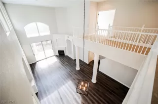 Photo #4: 2319093 Listing 