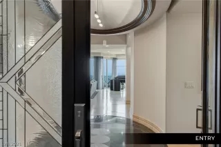 Photo #3: 2319121 Listing