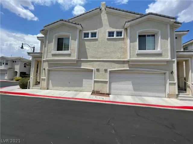 MLS: 2319143 Condo For Sale