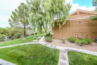 Photo #3: 2319161 Listing