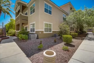 Photo #3: 2319172 Listing 