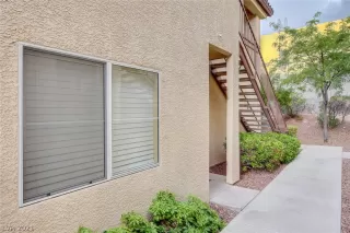 Photo #1: 2319181 Listing