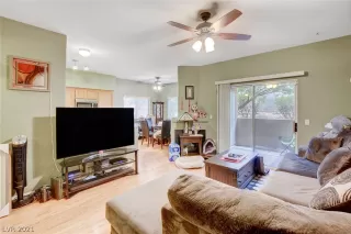 Photo #3: 2319181 Listing