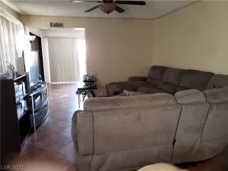 Photo #2: 2319185 Listing 
