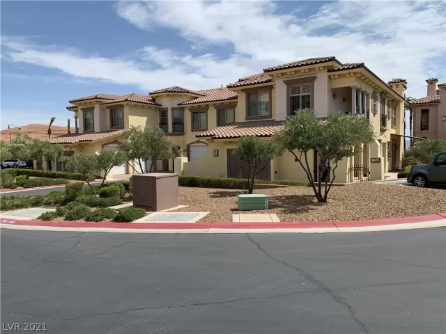 MLS: 2319237 Condo For Sale