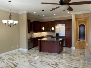 Photo #1: 2319237 Listing 