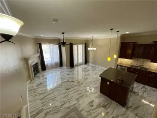 Photo #5: 2319237 Listing 