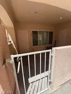 Photo #4: 2319241 Listing