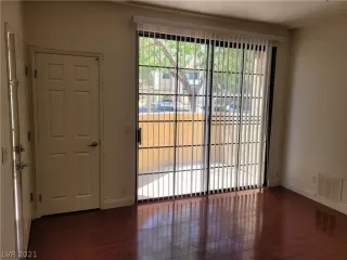 Photo #1: 2319260 Listing 