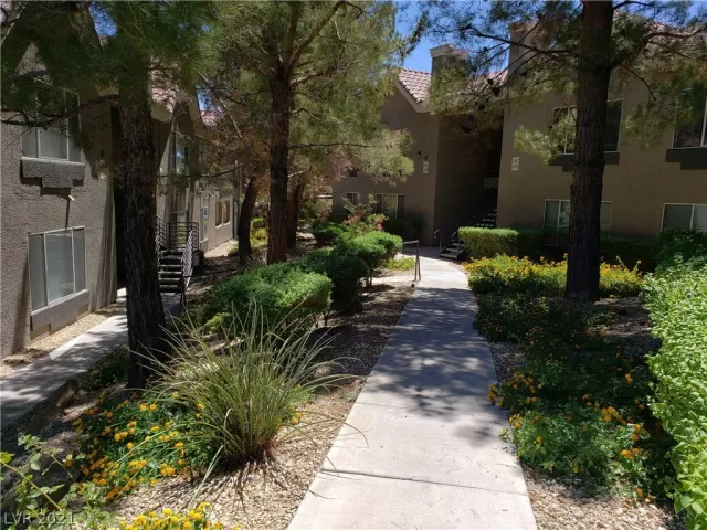 MLS: 2319266 Condo For Sale