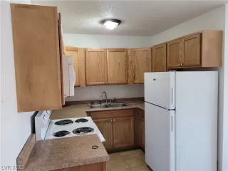 Photo #1: 2319276 Listing