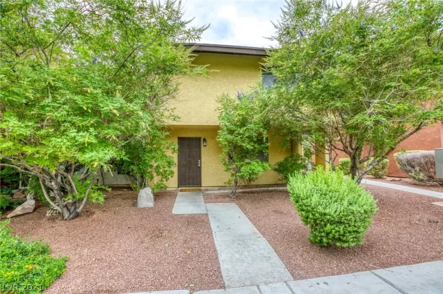 MLS: 2319286 Condo For Sale