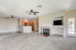 Photo #4: 2319300 Listing