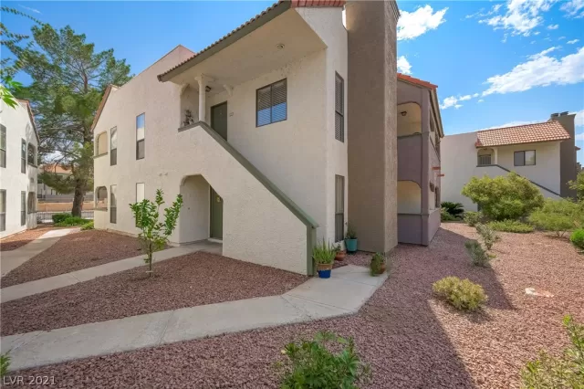 MLS: 2319301 Condo For Sale