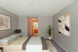 Photo #2: 2319331 Listing