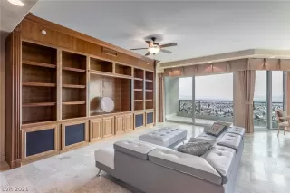 Photo #1: 2319334 Listing