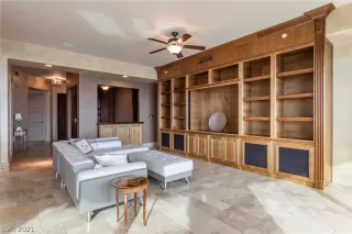 Photo #2: 2319334 Listing