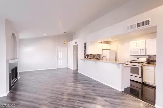 MLS: 2319356 Condo For Sale