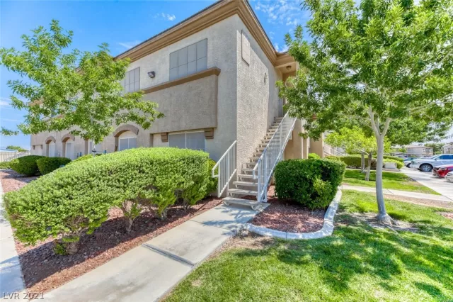 MLS: 2319386 Condo For Sale