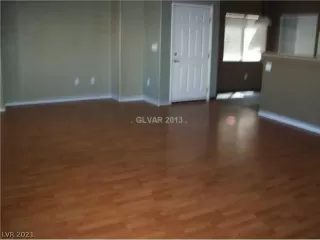 Photo #1: 2319392 Listing 