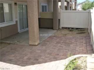 Photo #4: 2319392 Listing 