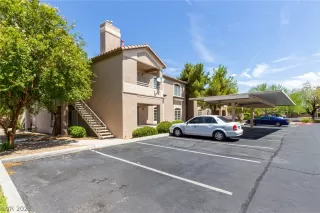 Photo #2: 2319396 Listing