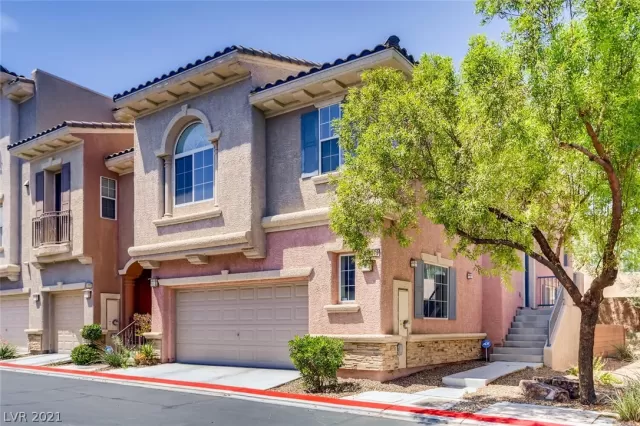 MLS: 2319410 Condo For Sale