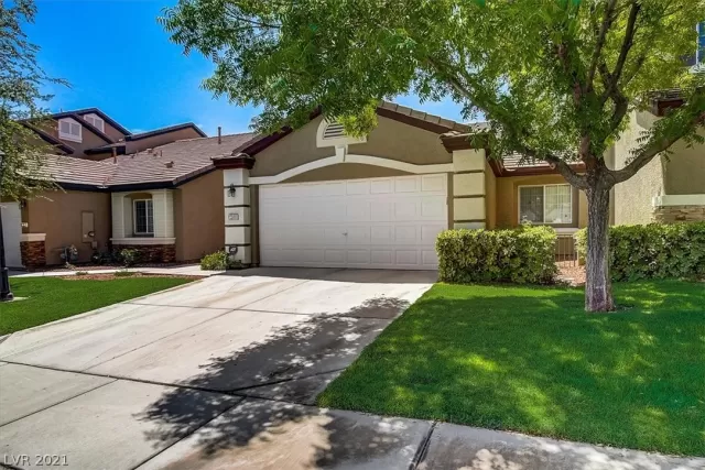 MLS: 2319430 Condo For Sale