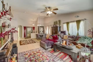 Photo #6: 2319430 Listing 