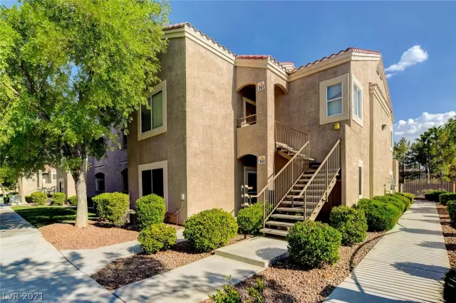 MLS: 2319431 Condo For Sale