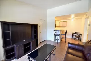 Photo #1: 2319476 Listing 