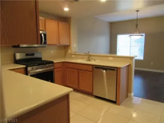 Photo #1: 2319480 Listing 