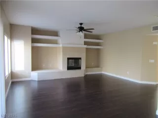 Photo #4: 2319480 Listing 