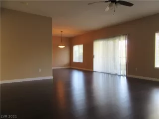 Photo #6: 2319480 Listing 