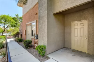 Photo #1: 2319502 Listing 