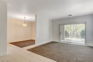 Photo #3: 2319502 Listing 