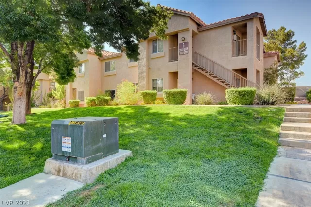 MLS: 2319504 Condo For Sale