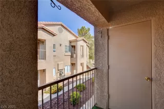 Photo #4: 2319504 Listing 