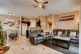 Photo #3: 2319514 Listing 