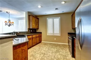 Photo #3: 2319607 Listing 